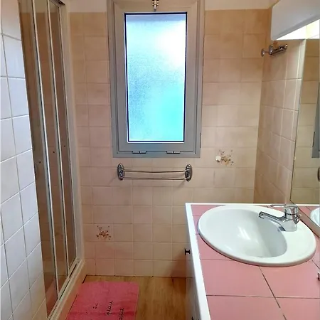 Apartman Les Albizias 5