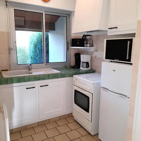 Apartman Les Albizias 5 *